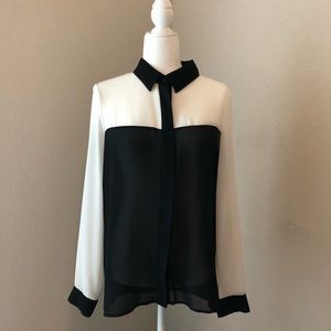 Black and white button down sheer blouse, Size L